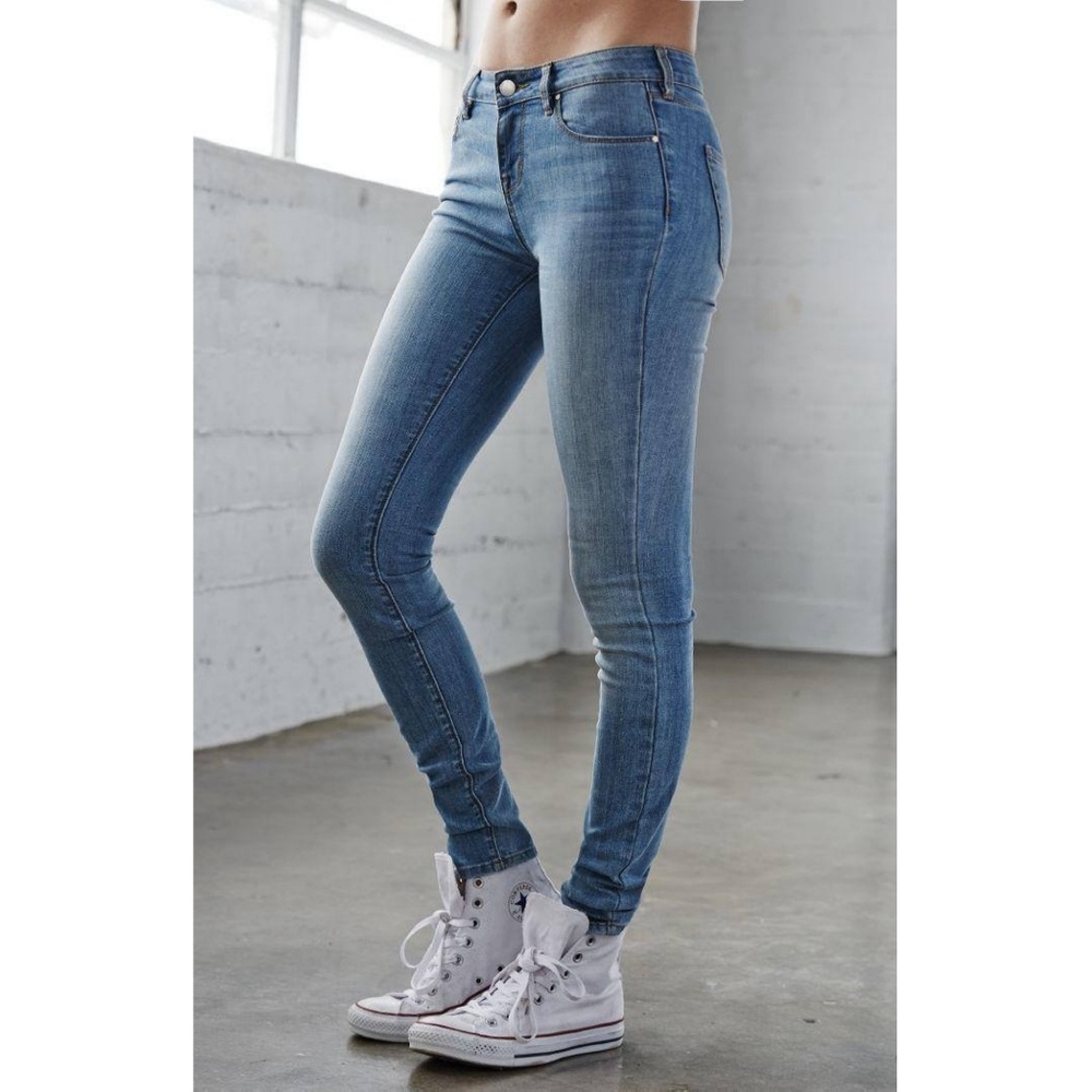 PacSun • Bullhead Denim Skinny Jeans
